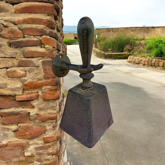 Campana da fattoria con supporto, ghisa, vintage