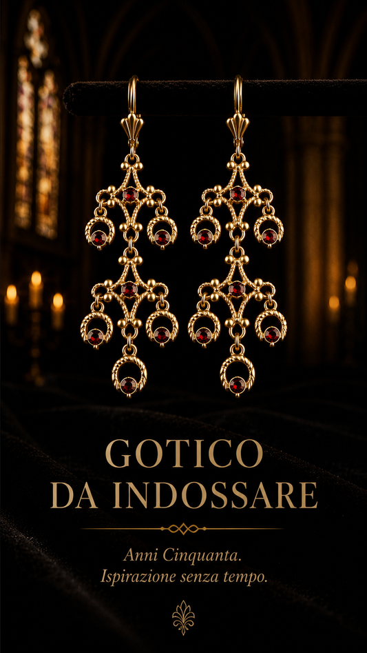 Orecchini chandelier anni ‘50 - ‘60 neogotici con cristalli Boemi