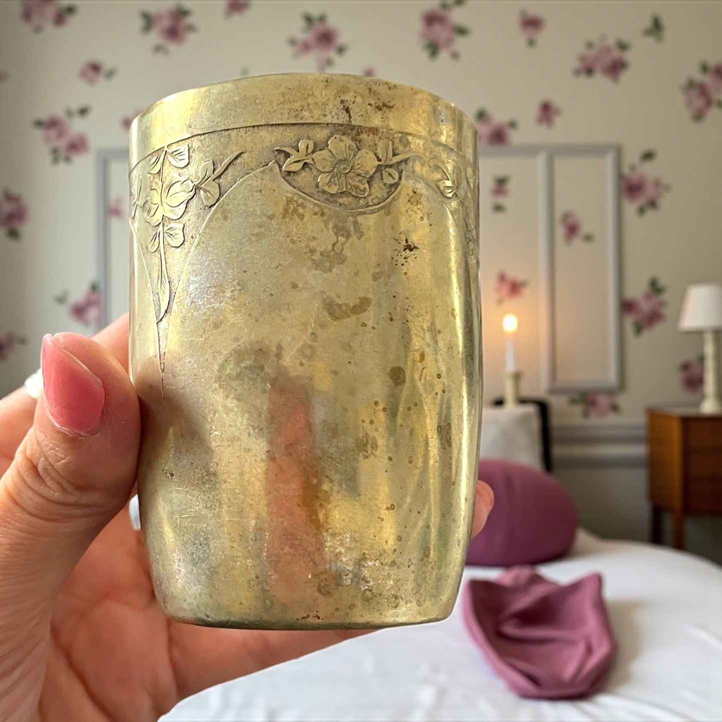 Antico bicchiere da camera argentato con monogramma CC, belle époque