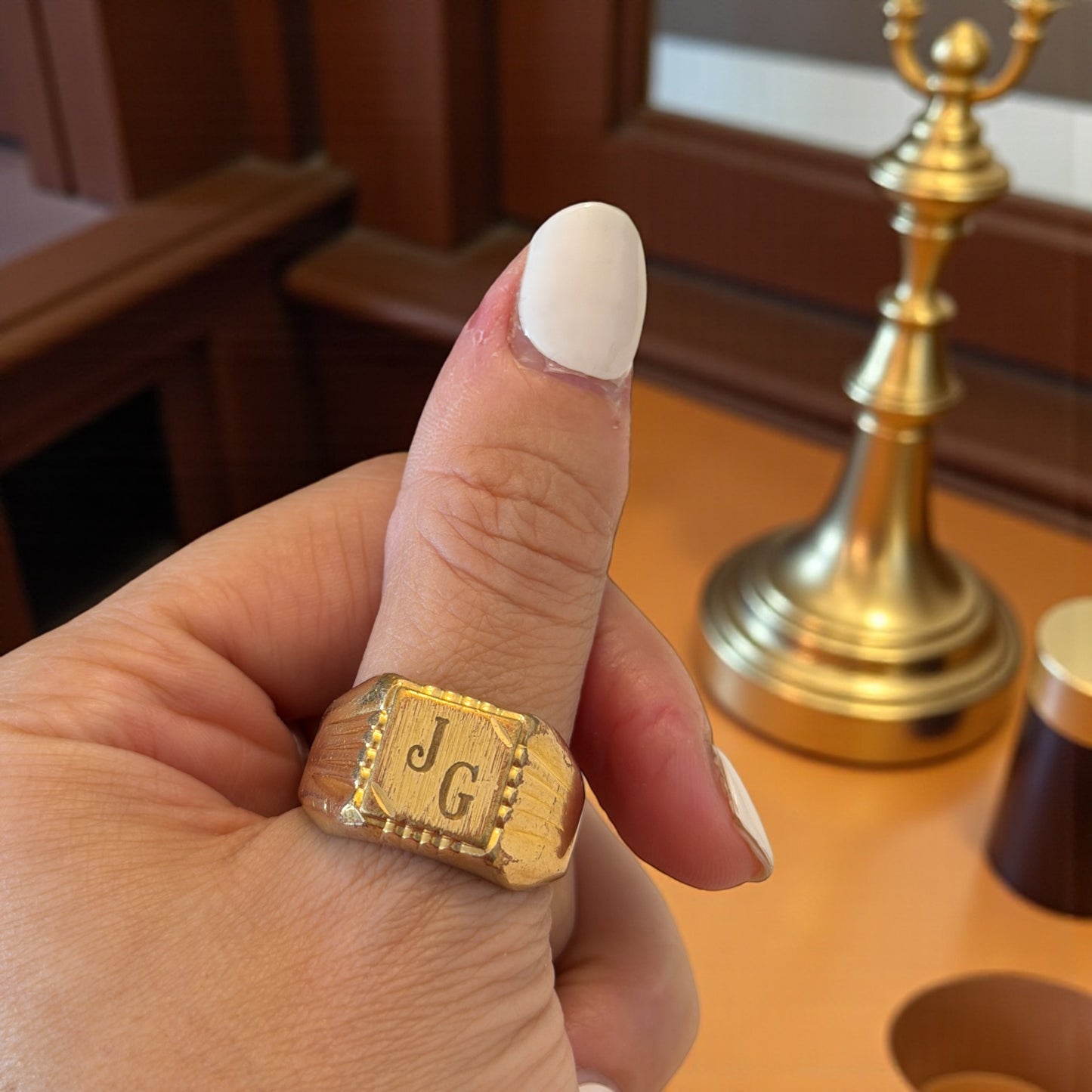 Anello chevalière placcato oro anni ‘50 con iniziali a sigillo