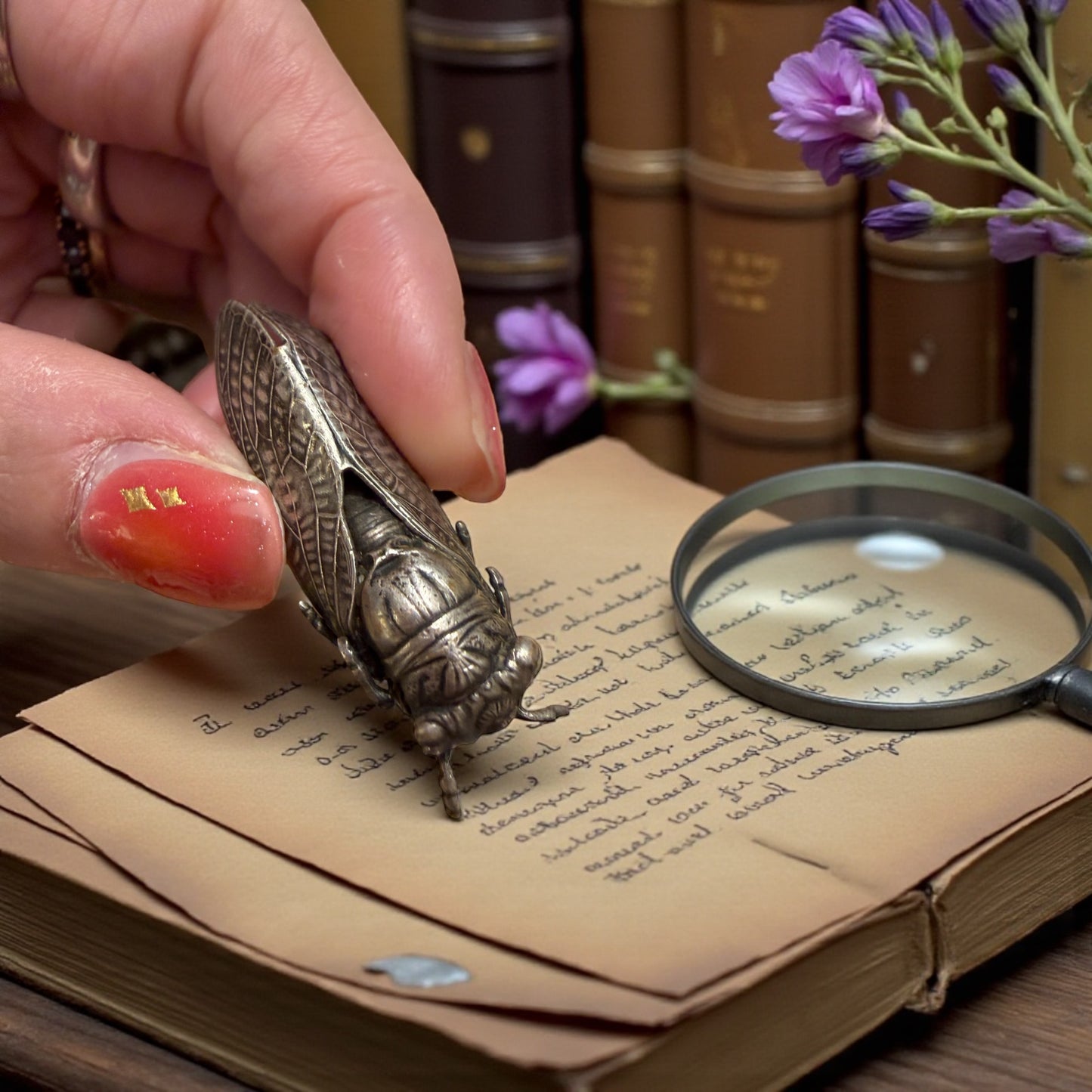 Antica spilla a guisa di cicala in argento, fine ‘800, simbolo colto lavorazione finissima