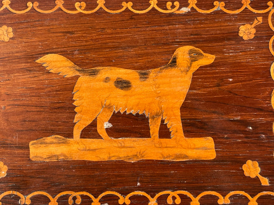 Antico cofanetto con chiave (funzionante) e cane intarsiato, fine ‘800