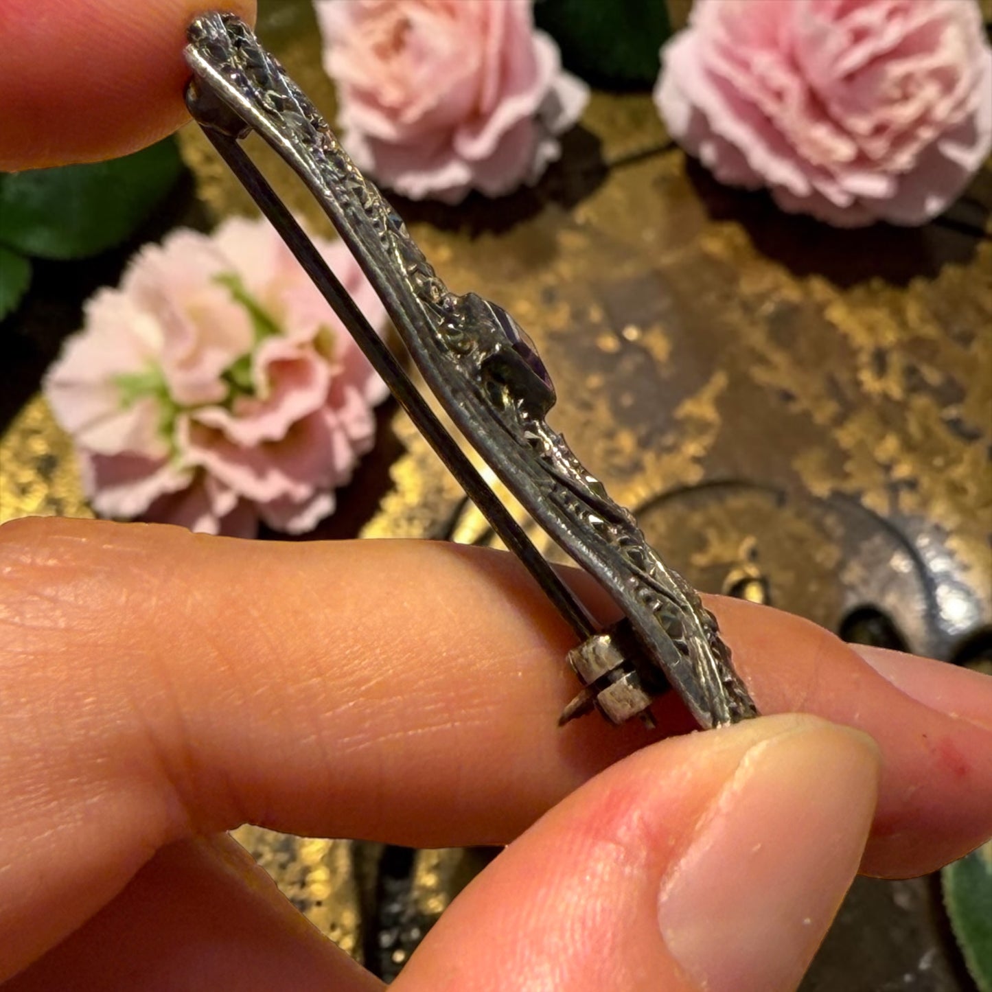 Spilla gioiello con marcasiti e vetro ametista, argento 925, anni ‘30-‘40