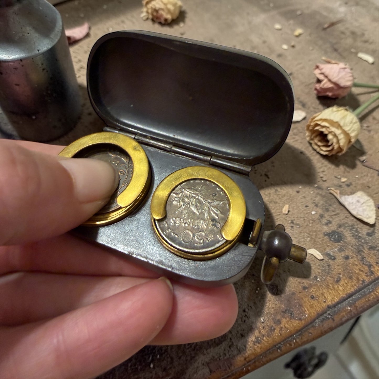 Antico porte-Louis porta Luigi monete da Châtelaine anni ‘20 metallo brunito