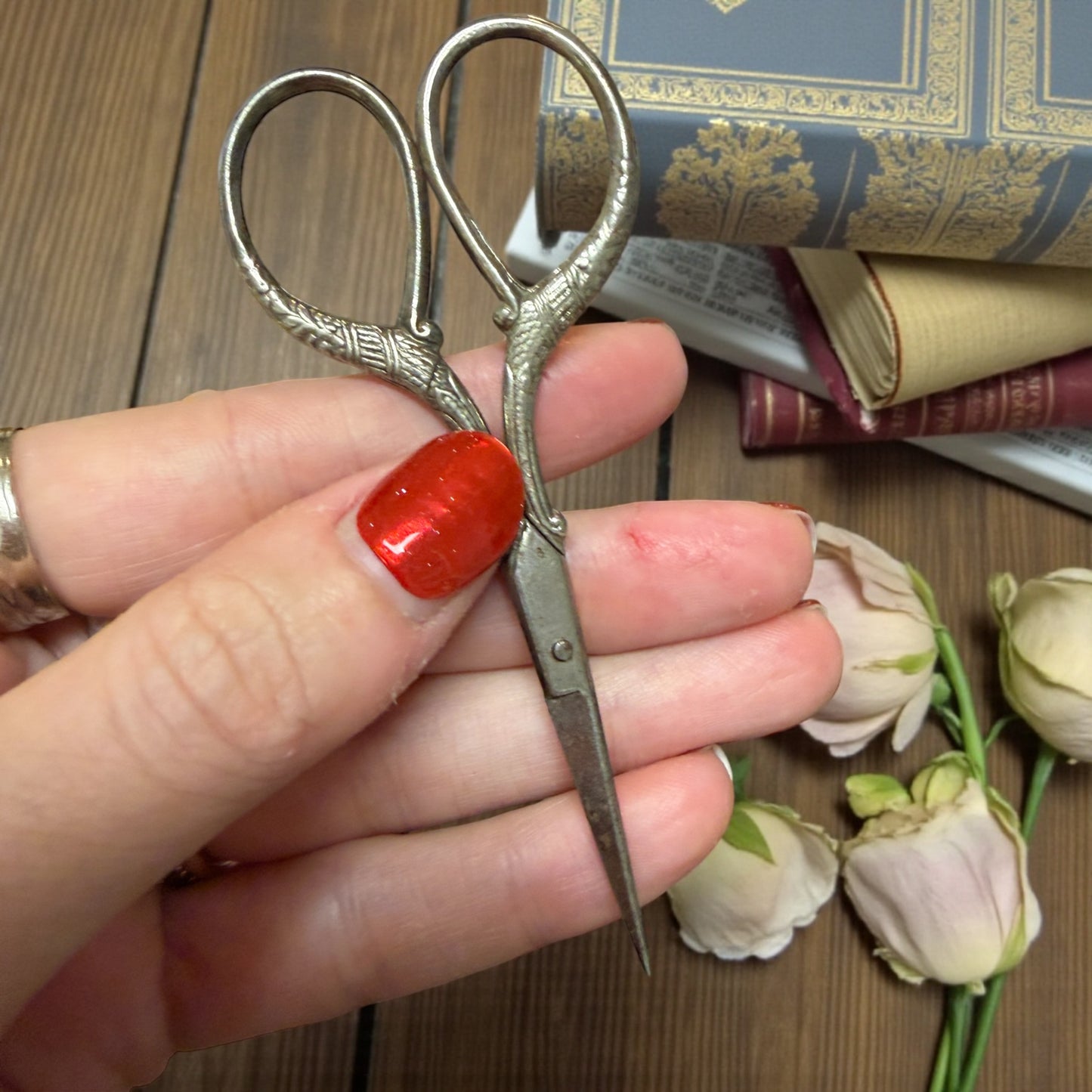 Scatola da cucito tardo Liberty, meravigliosa litografia