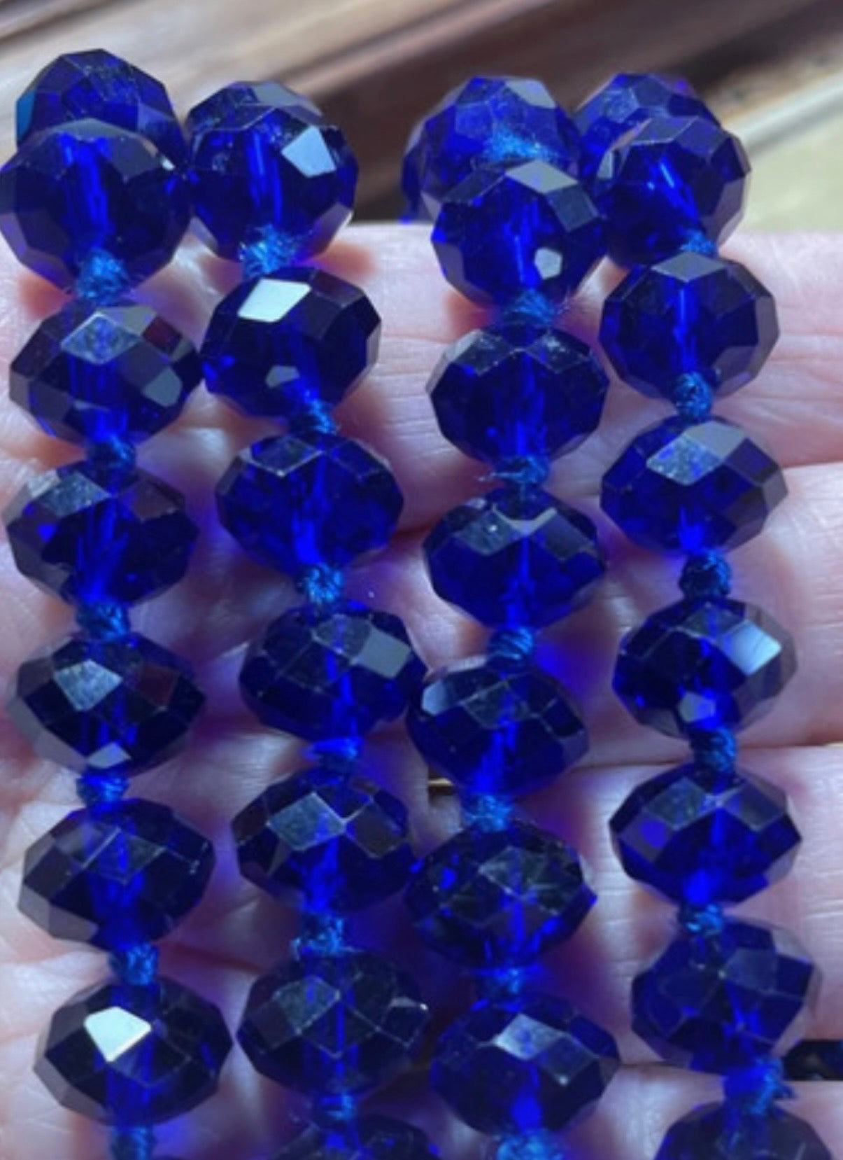 Collana vintage 70s 120 cm perle di vetro sfaccettato blu elettrico