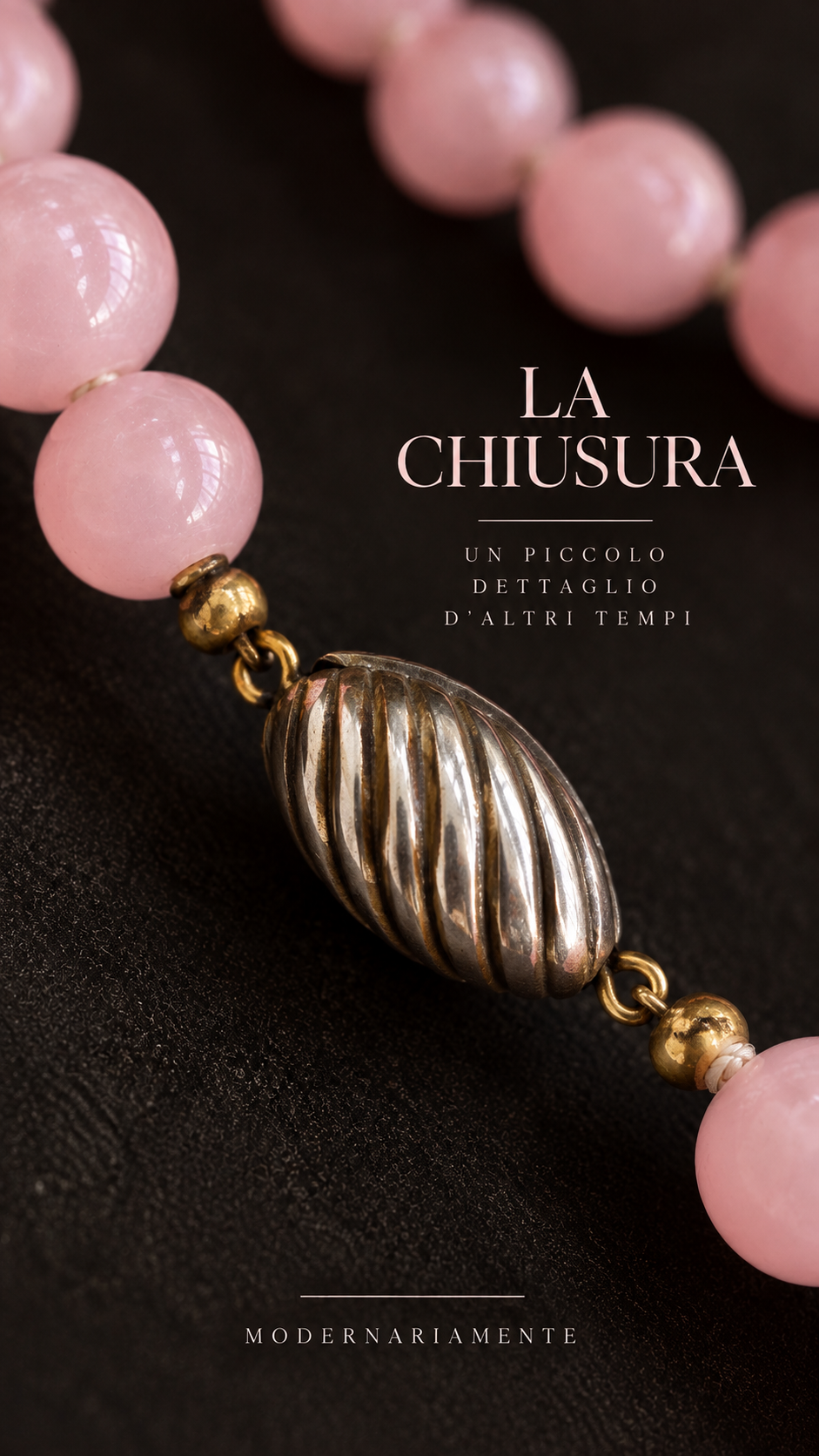 Collana 58 cm perle di pasta di vetro annodate a mano con chiusura gioiello a conchiglia