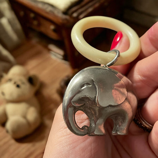 Sonaglio bebè anni ‘40 - ‘50 con anello da dentizione elefantino