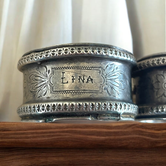 Coppia portatovaglioli, argento, titolo ottocento; fine 1800 inizio 1900