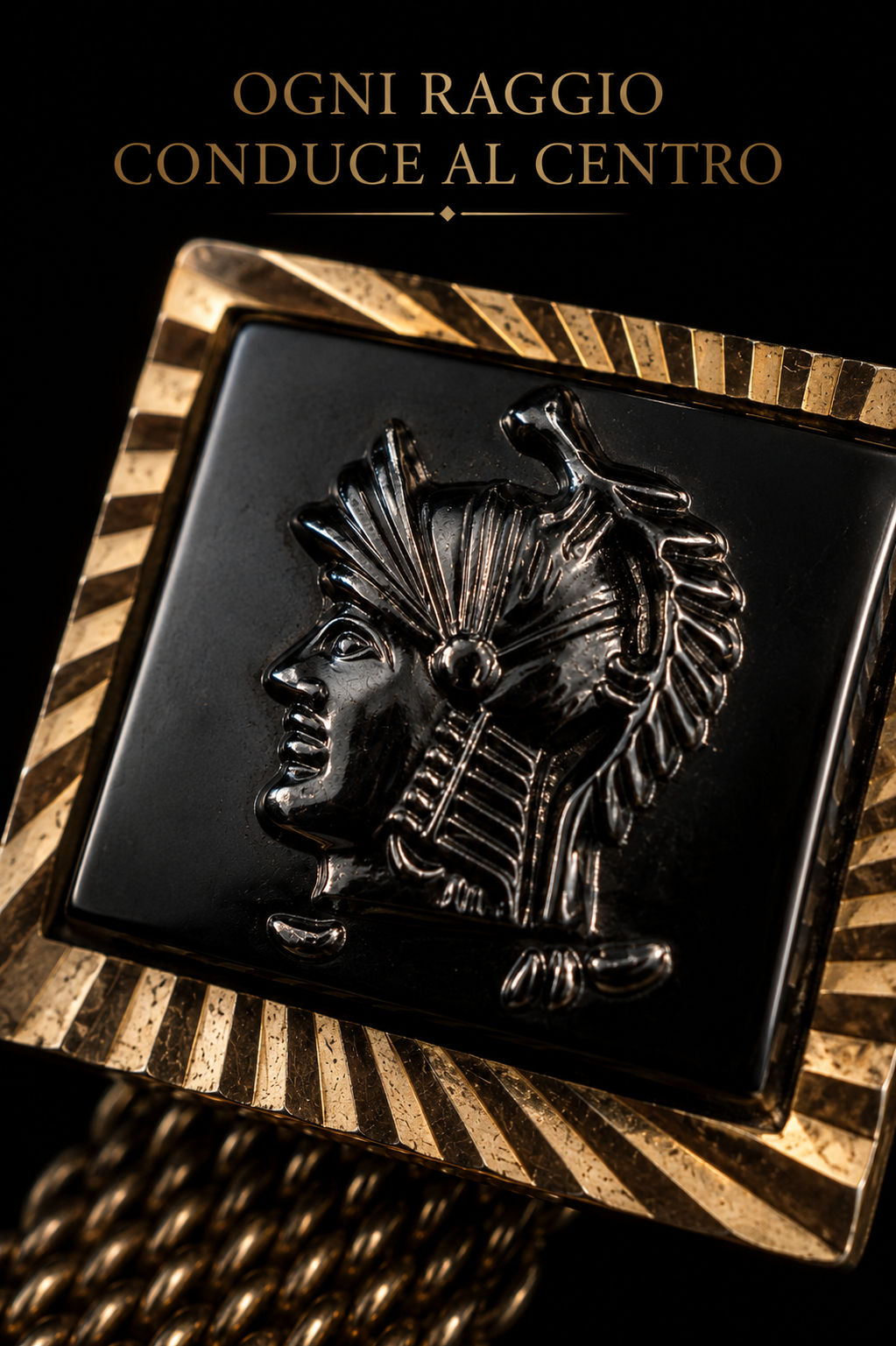 Gemelli da uomo con catena a maglia dorata e cammeo guerriero in ematite