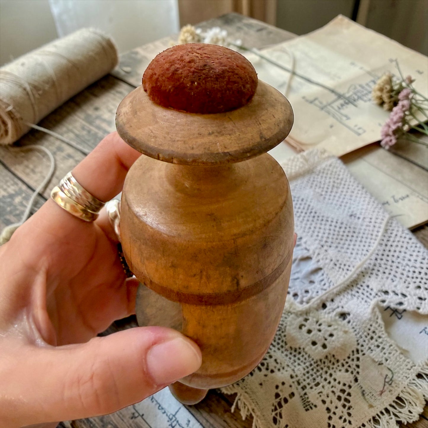 Antico pin cushion puntaspilli da tavolo per sarte e modiste, primissimo ‘900