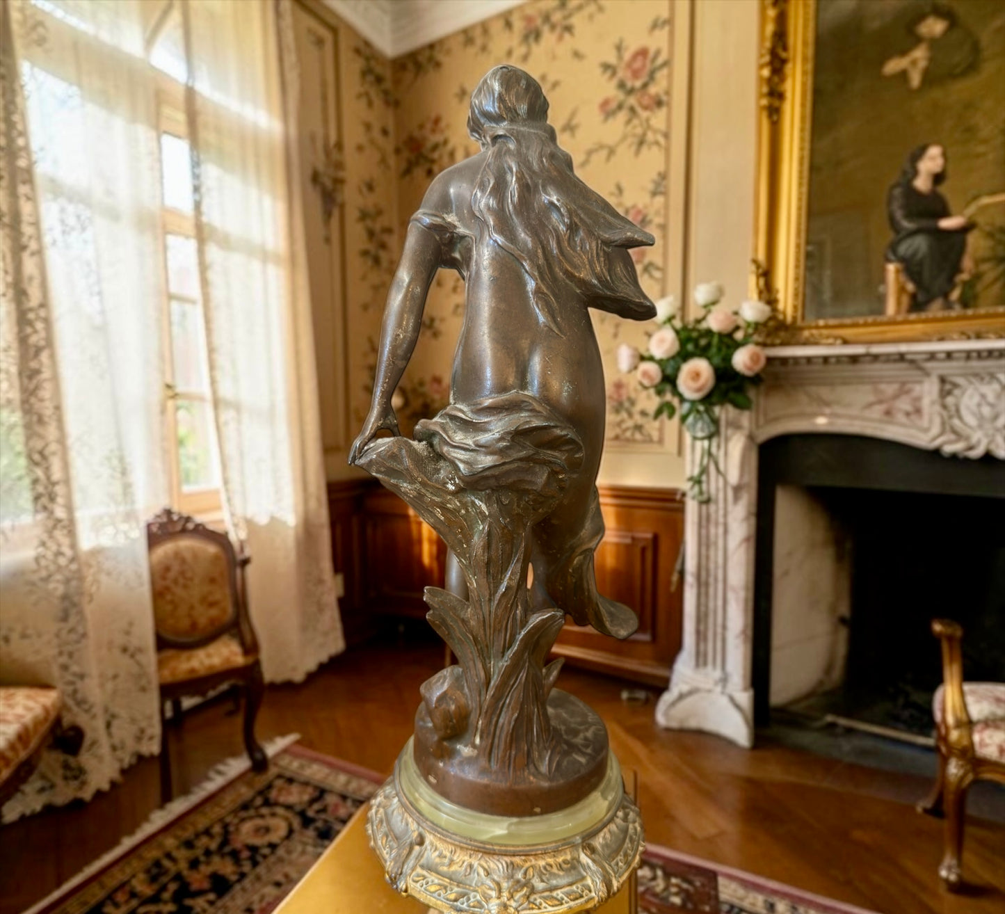 Antica scultura su basamento firmata Perron, 1900, titolo “Hésitation”