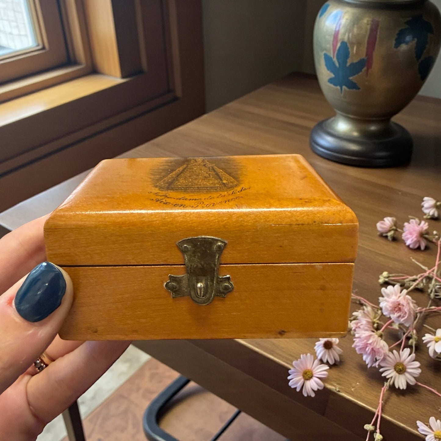 Scrigno devozionale Notre Dame de la Seds, Provenza, fine ‘800 - primo ‘900