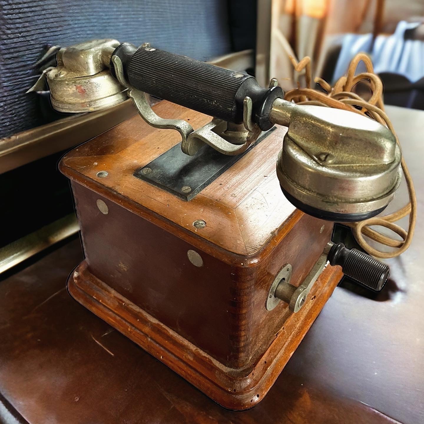 Antique 1920s Hand Crank Telephone