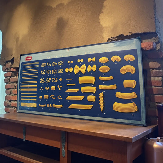 Insegna réclame cartonato Barilla vintage con 97 formati di pasta