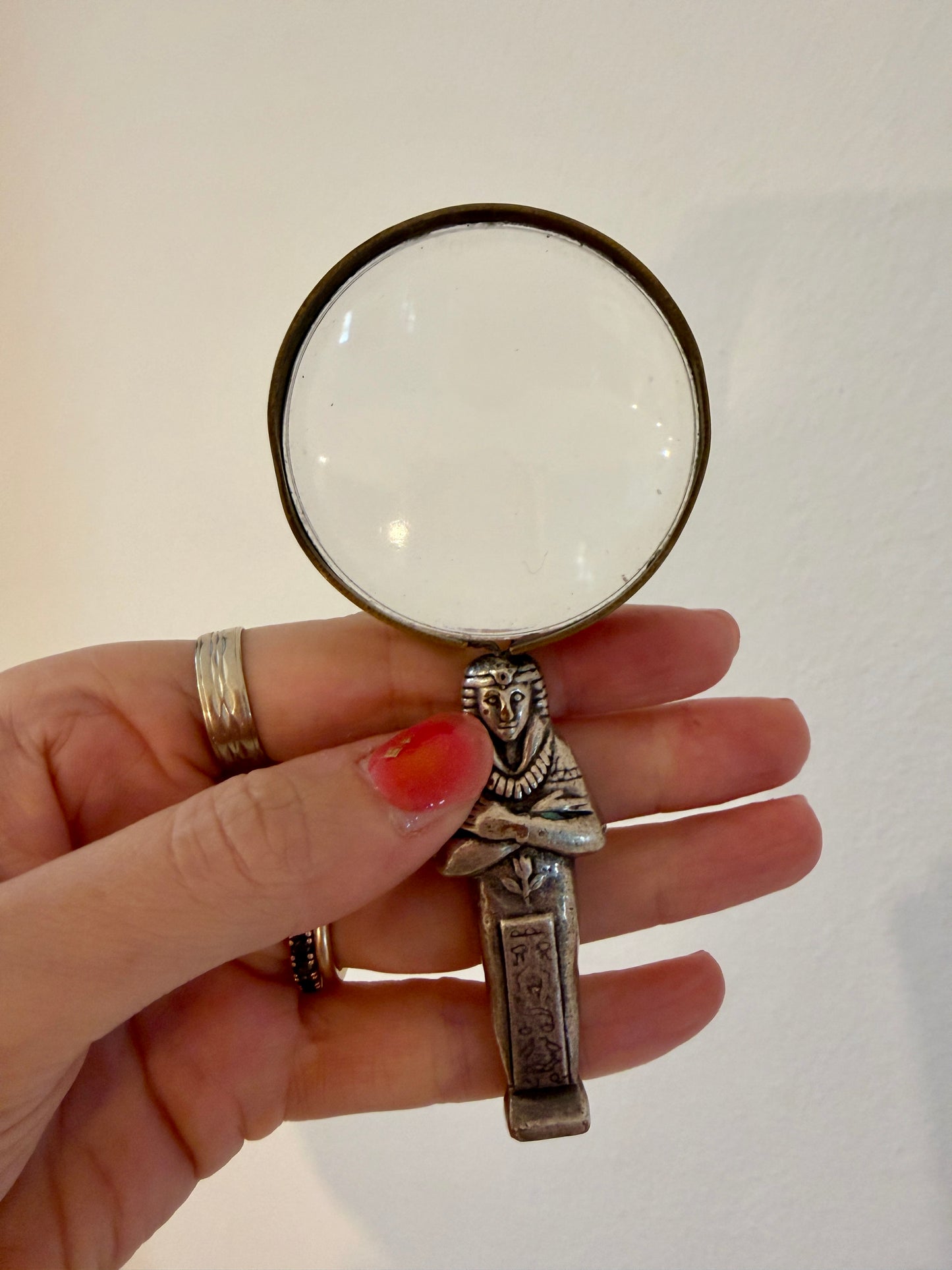 Lente di ingrandimento antica ispirata all’Egittologia, prima metà ‘900