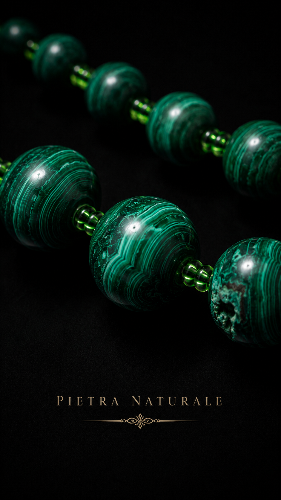Collana collier in sfere di autentica malachite naturale degradé montate a mano con distanziatori in vetro, anni ‘50-‘60