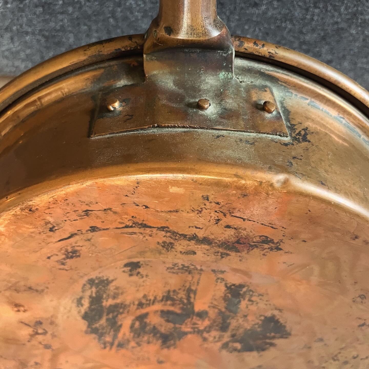 Copper priest warmer with handle