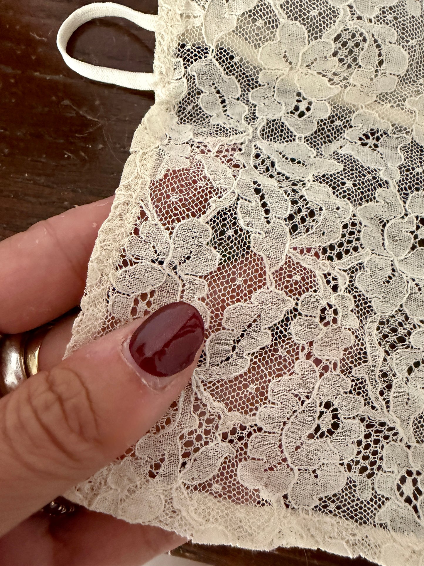 Antico davantino in pizzo da bimba per cerimonia, anni ‘20-‘30
