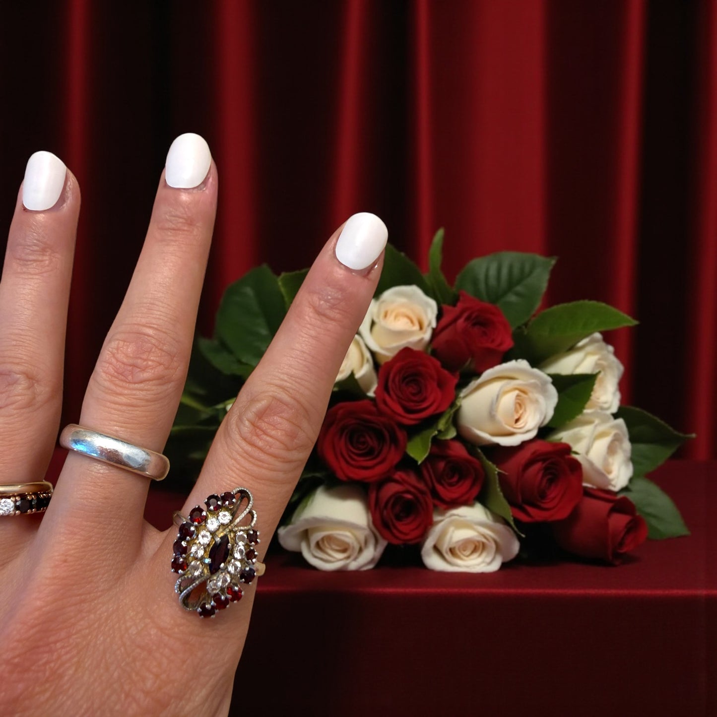 Anello in argento revival vittoriano, anni 70