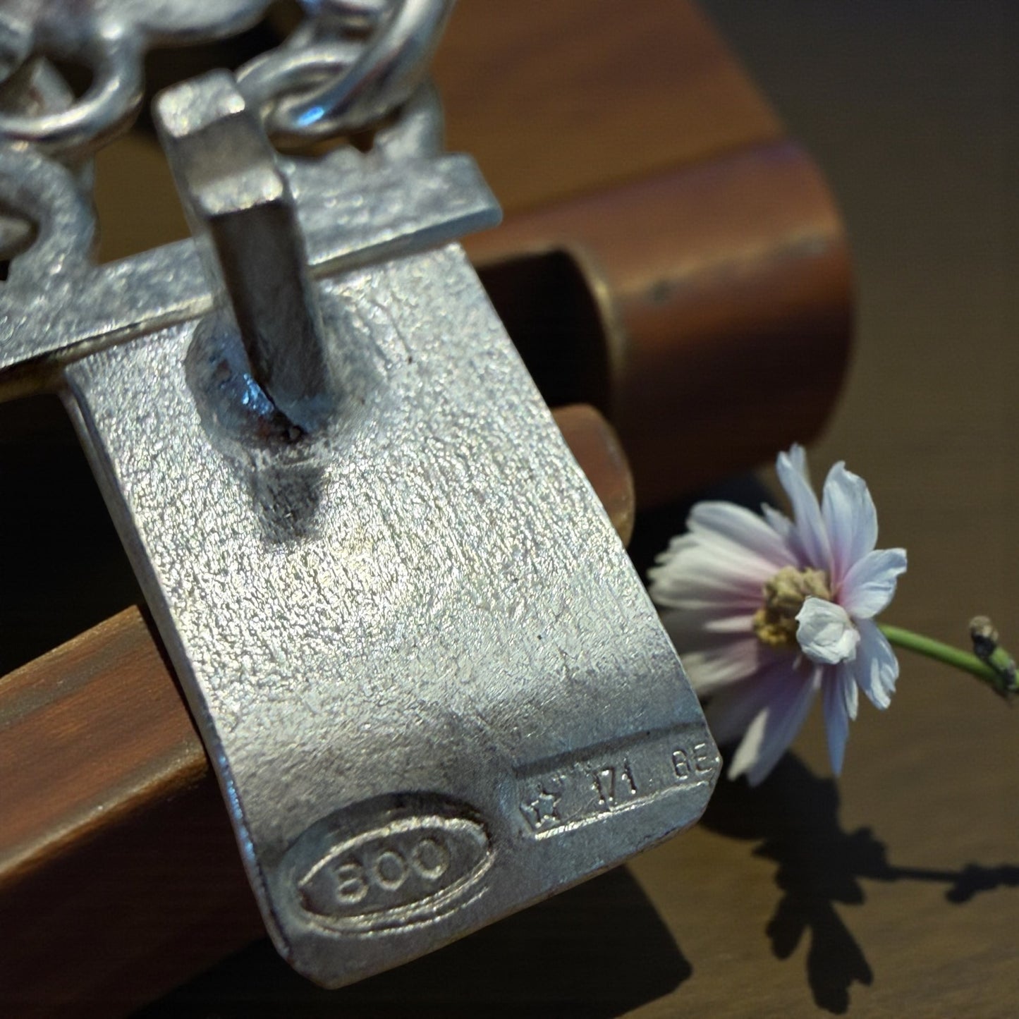 Bracciale anni ‘60 filigrana in argento 800 ad elementi floreali