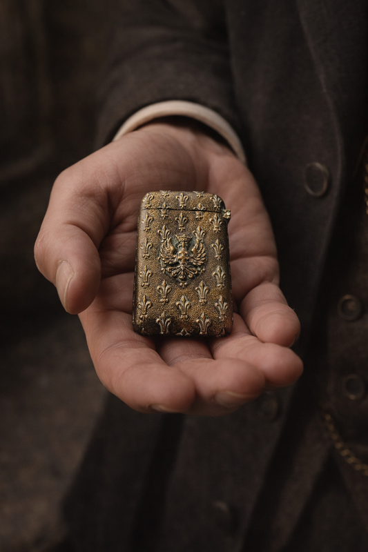 Vesta case con giglio e aquila coronata bicipite, impero Austro-Ungarico ca primi ‘900