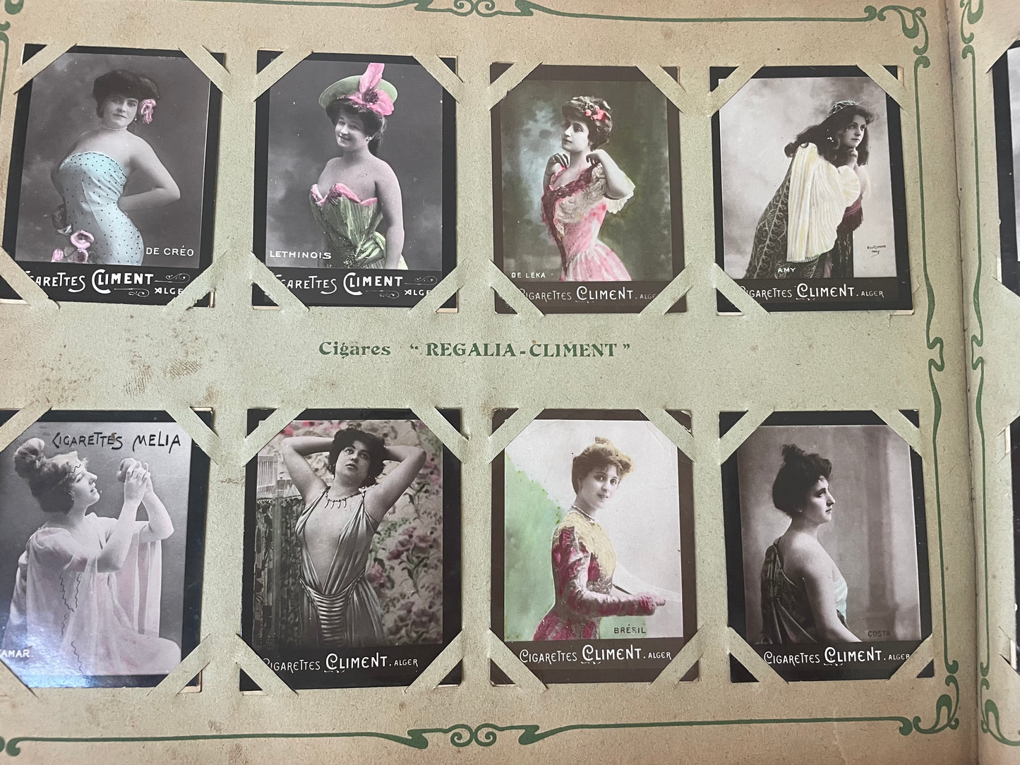 Antico album di Ephemera pubblicitari 1906, foto virate femminili, completo, Climent pz 400.