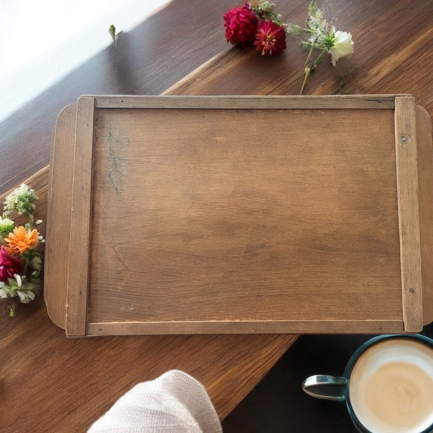 Vassoio in legno, fiori e farfalle, vintage metà ‘900