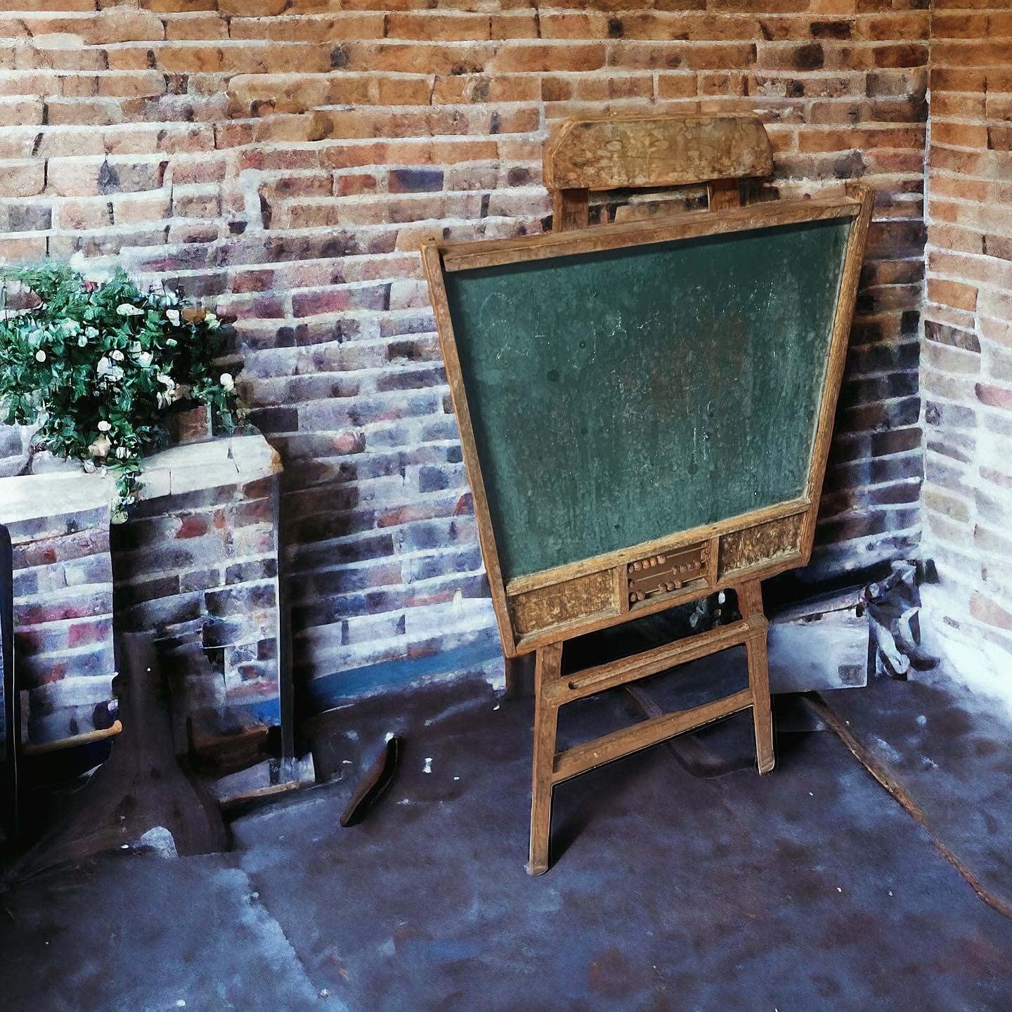 Blackboard with abacus from the 30s