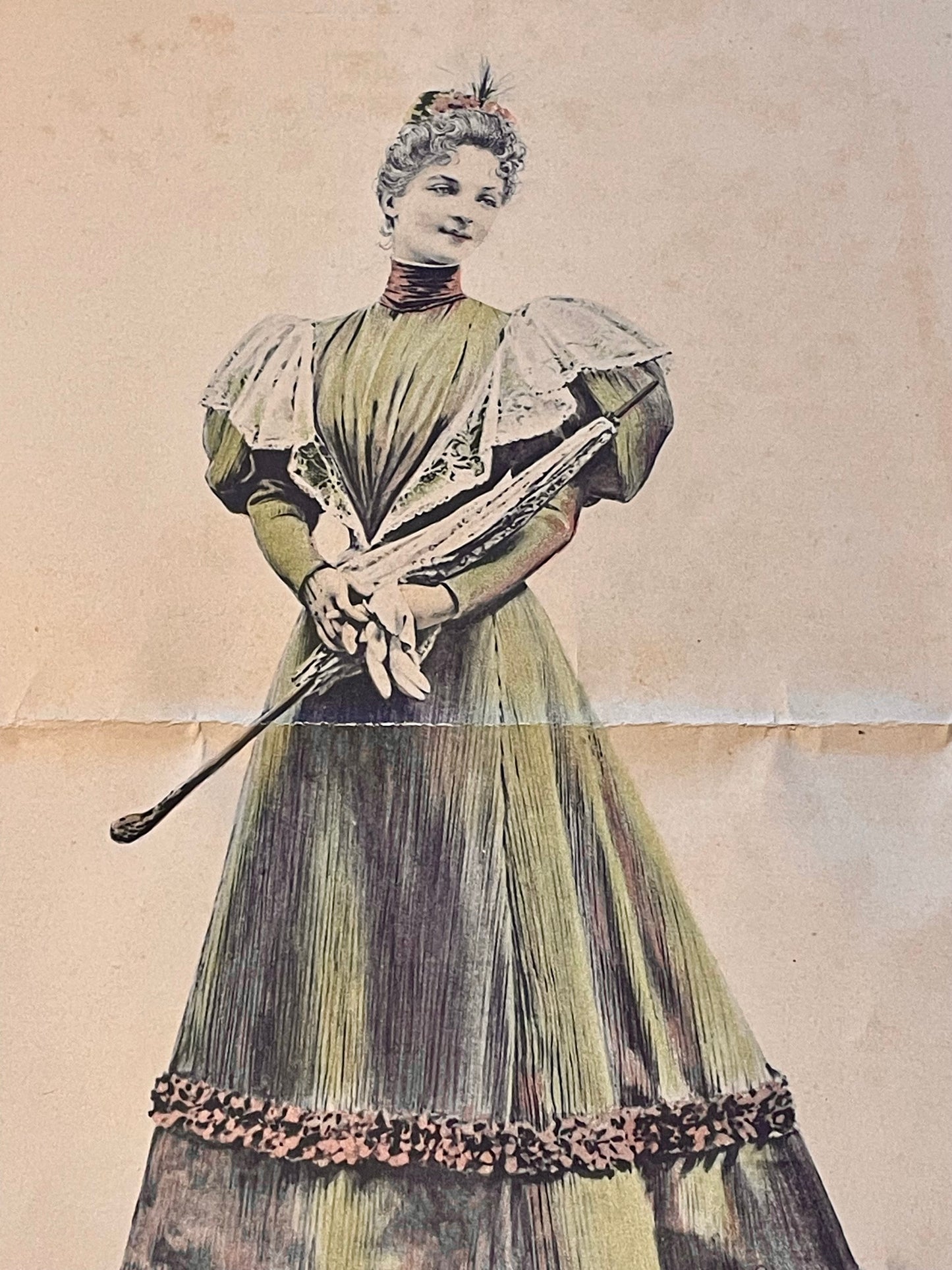 Lotto n. 4 antiche tavole Belle Époque dame in abiti da passeggio