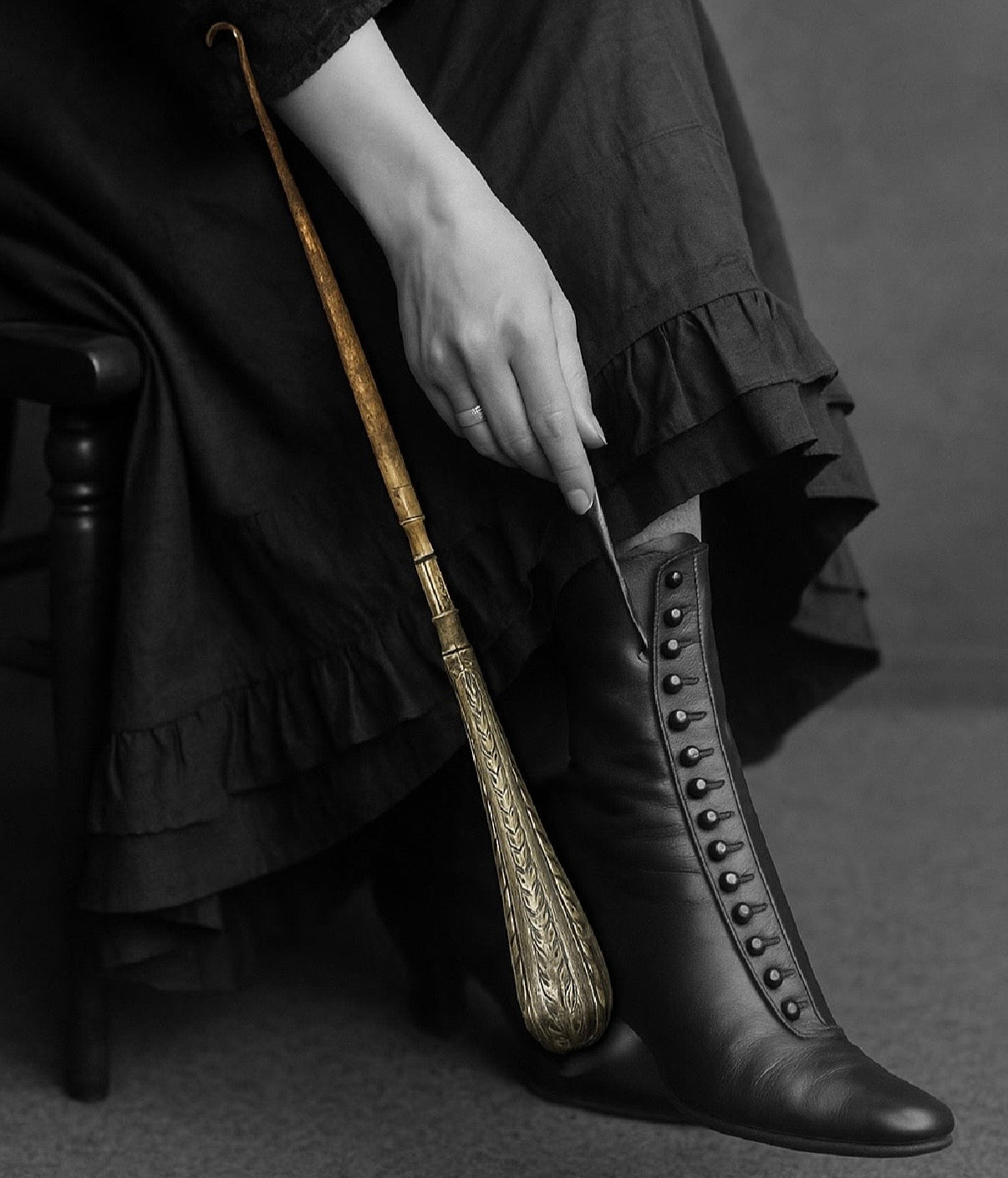 Antico tire-botte, tira lacci per stivaletti da donna con manico in argento, fine ‘800