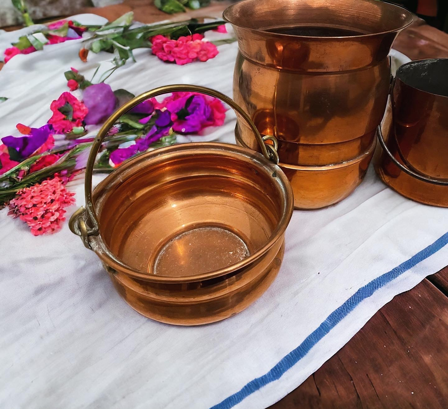 Copper bowl set