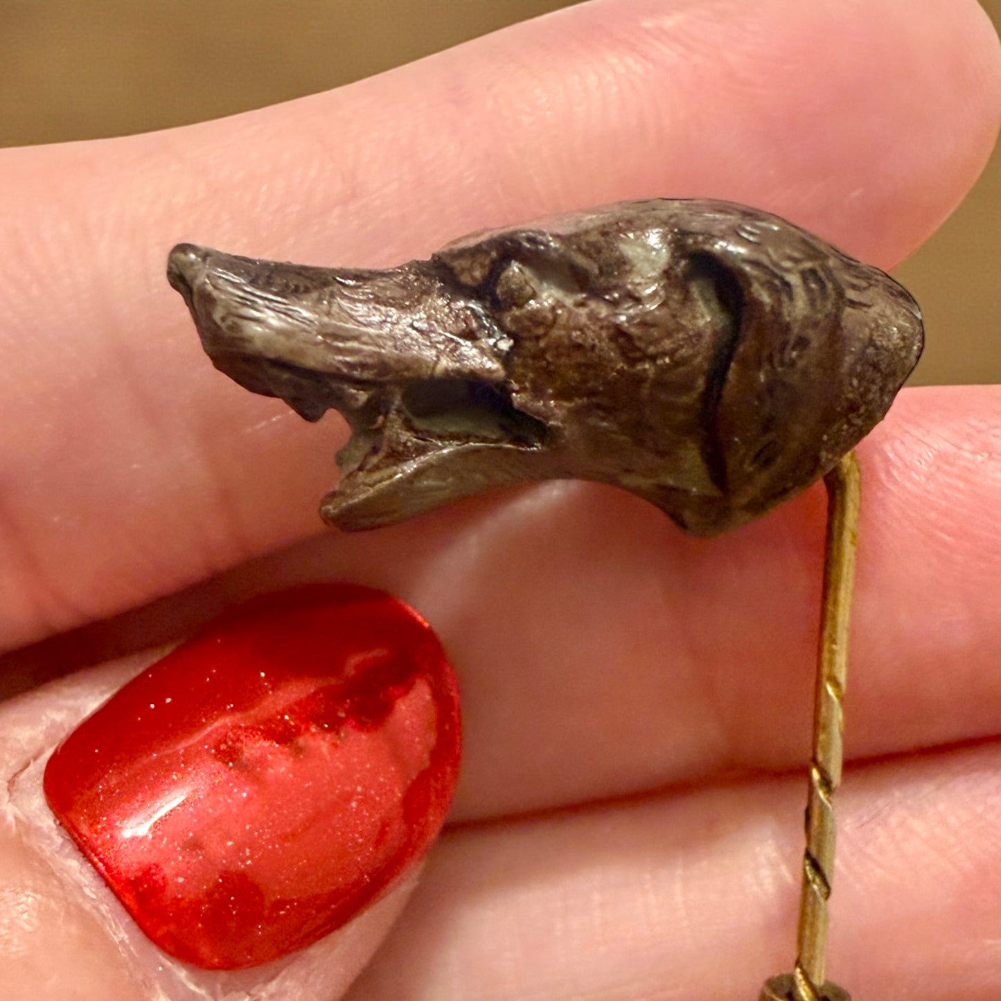 Hatpin antica spilla capolavoro con testa di cane, fine ‘800 primo ‘900