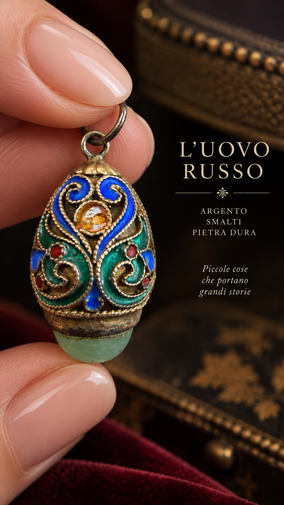 Pendente ciondolo gioiello argento dorato con smalto policromi e giada, stile Uova di Fabergé