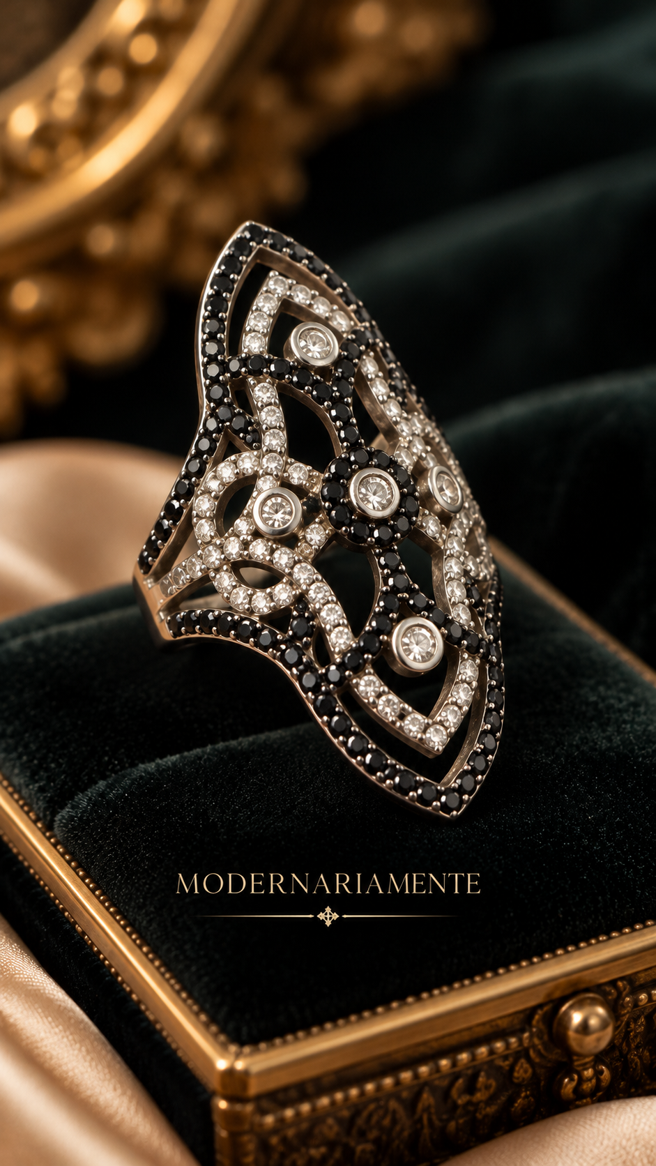 Splendido anello in argento “battaglia tra luce e ombra”