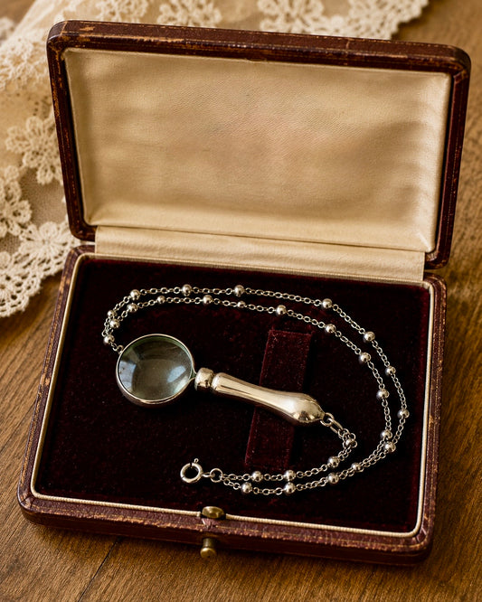 Lente da ricamatrice da chatelaine o collana con la sua catena lunga oltre 1 Mt