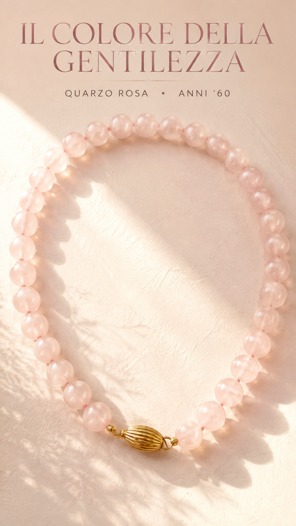 Collana collier in perle di autentico quarzo rosa infilate a mano, chiusura dorata a conchiglia, anni ‘60