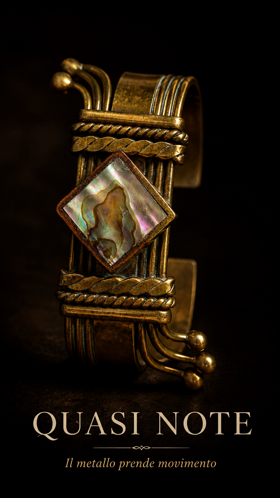 Stupendo bracciale in lega di rame e ottone con design modernista e cabochon quadrato di abalone madreperla
