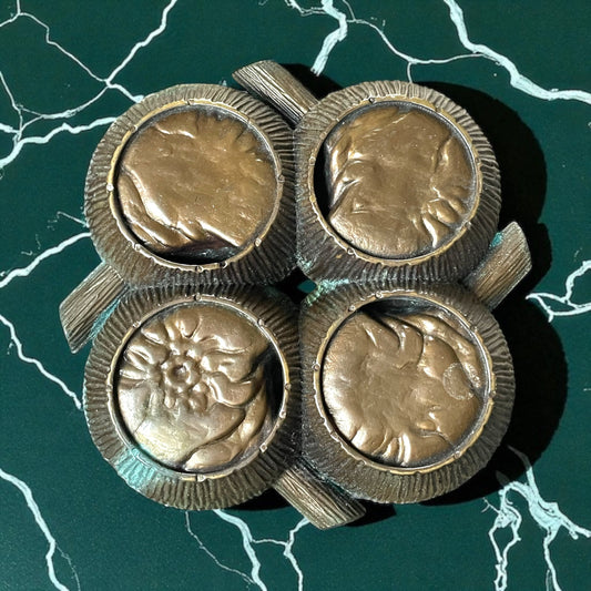 Grande posacenere scultoreo in bronzo art déco