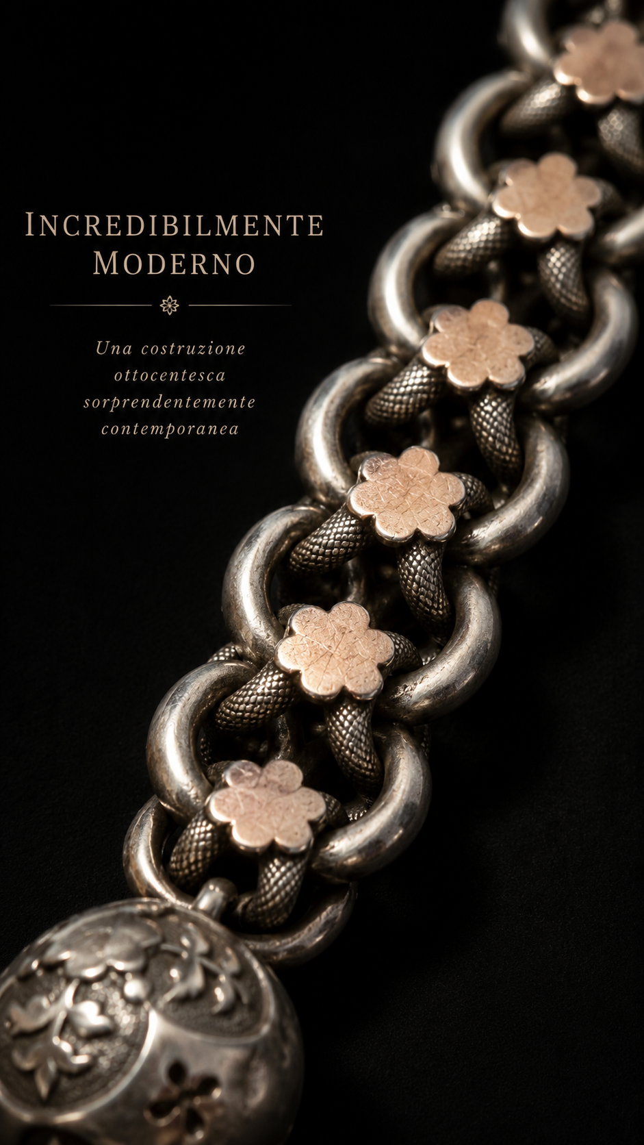 Antica catena da panciotto in argento massiccio con inserti dorati a stella e breloque, fine ‘800