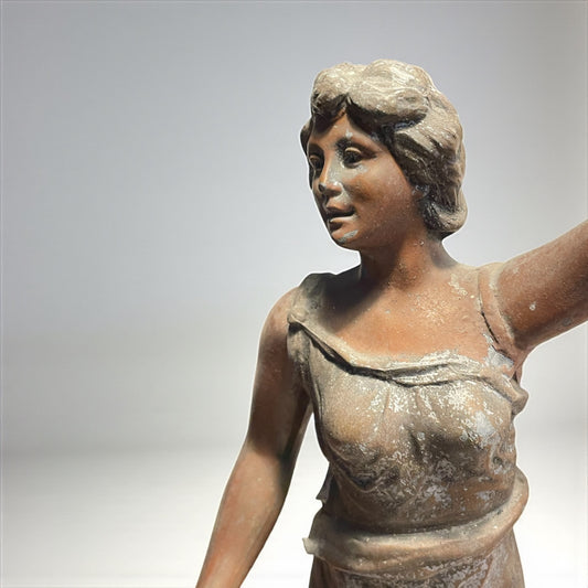 Statua femminile liberty allegorica in lega (prob. spelter) 47 cm.