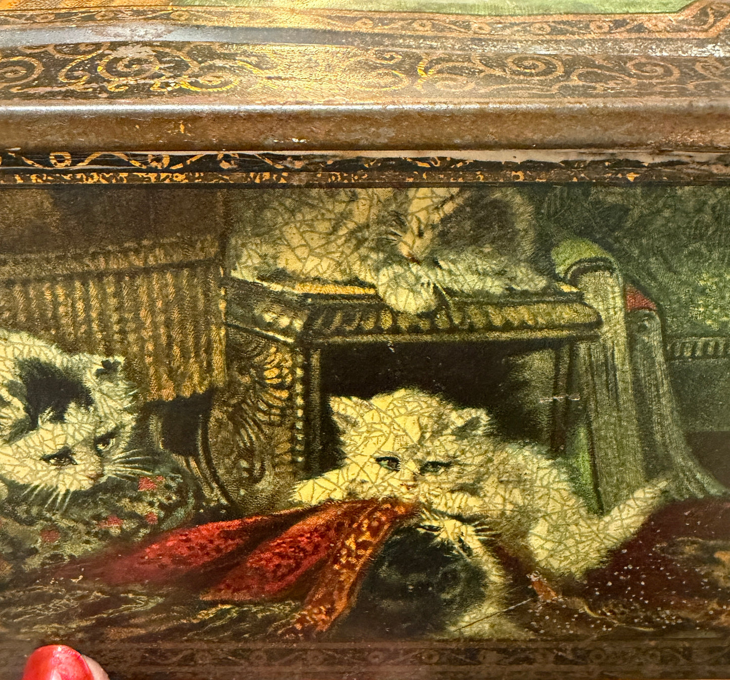 Antica scatola di latta litografata con gattini, fine ‘800, Olanda
