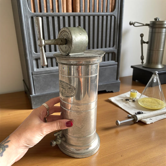 Irrigatore vaginale Éguisier da studio medico d’epoca, 1890-1910 ca