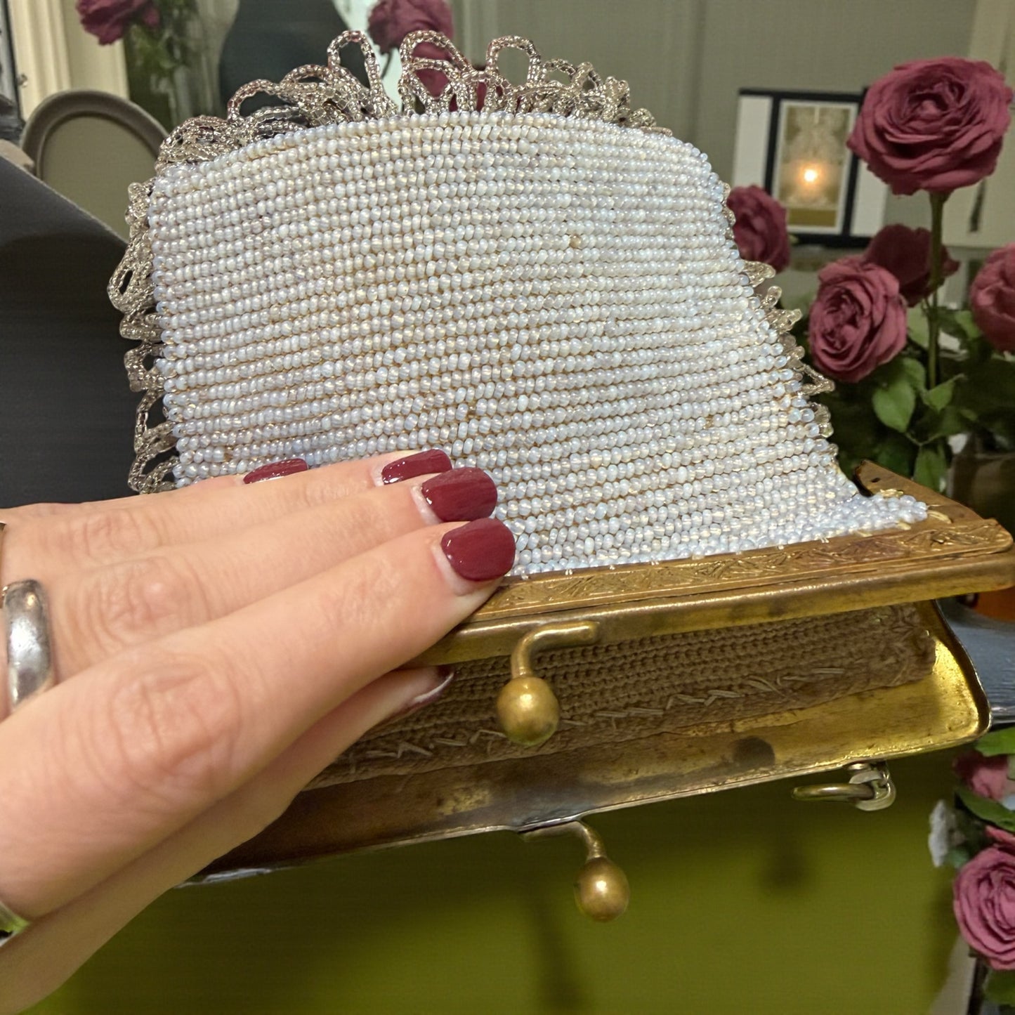 Antica borsetta gioiello da sera in micro perle di vetro, anni 10-20