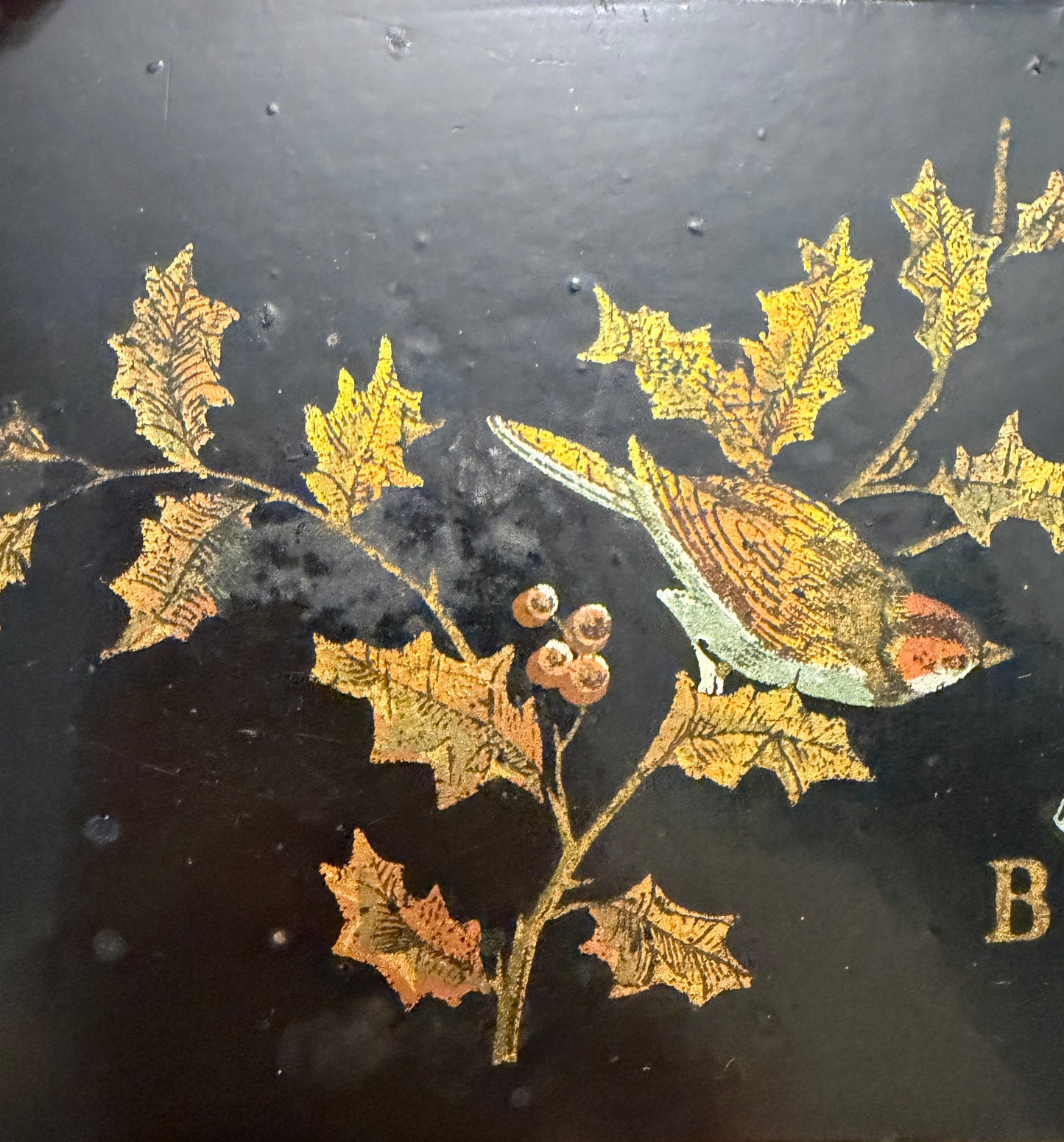 Antica scatola vittoriana in papier maché, inglese, decorata finemente