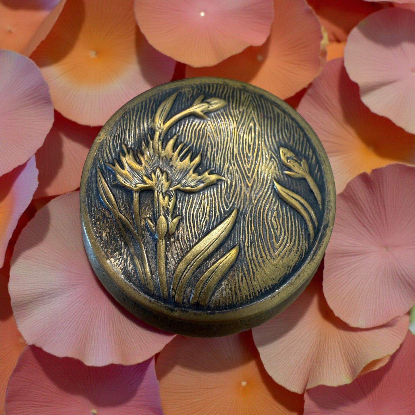 Boite de courtoisie, piccola cipriera con specchio interno Art Nouveau in stile Gallé