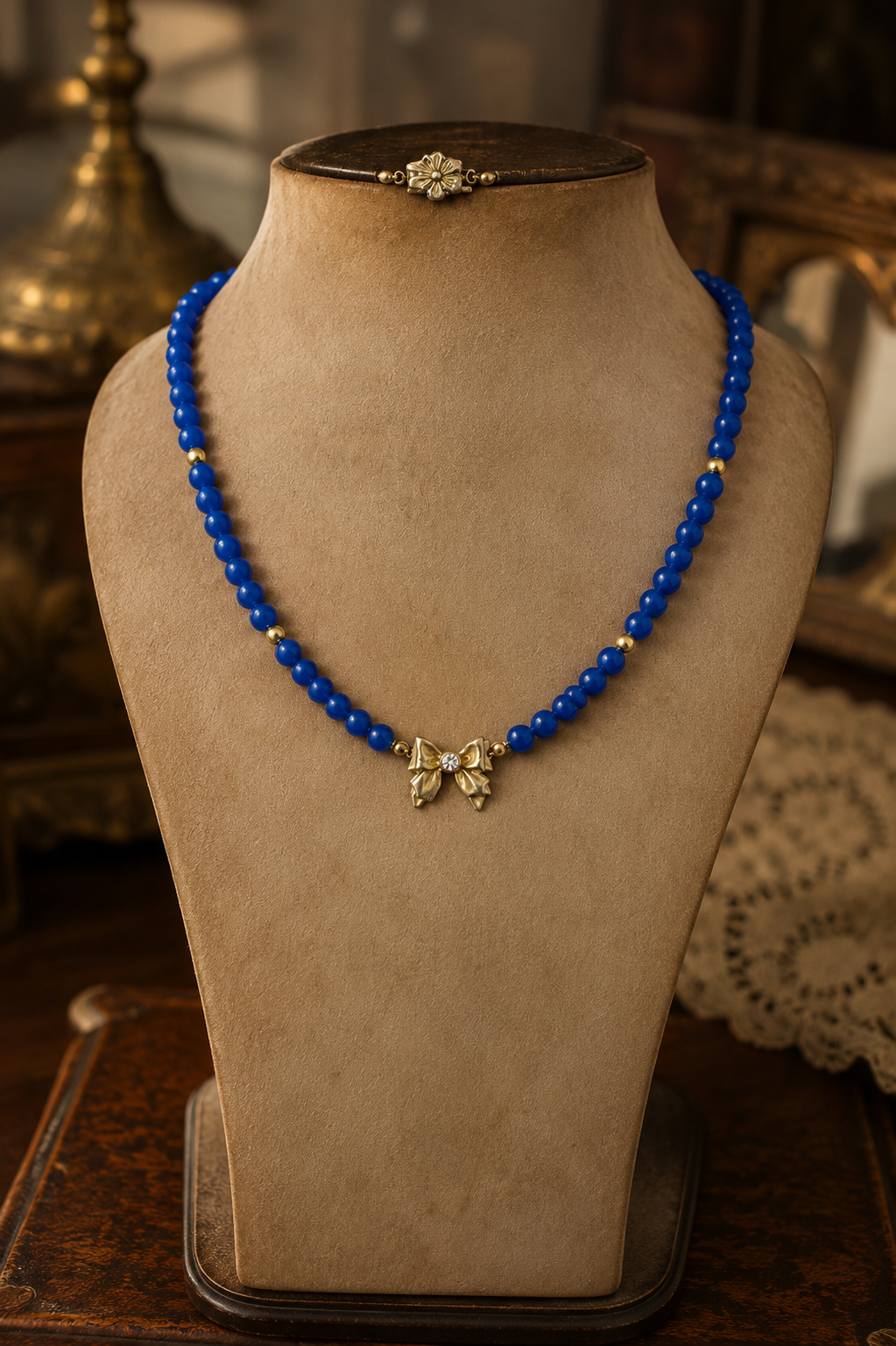 Collana in opalina blu nuova da atelier Americano originale anni ‘30