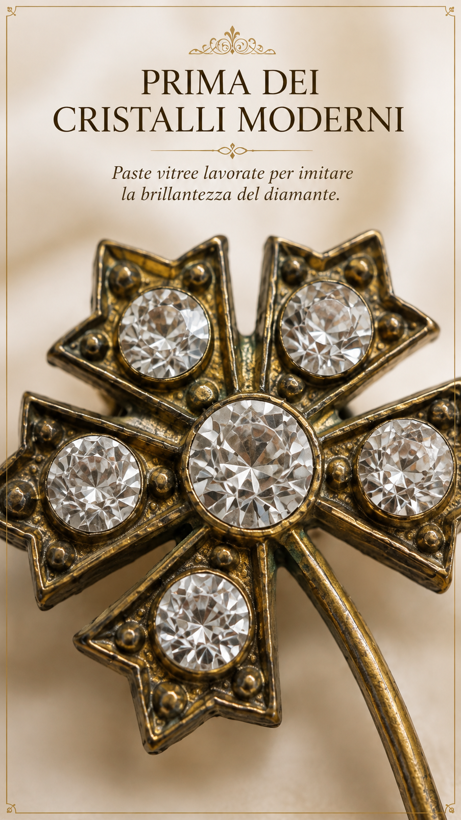 Spilla antica a guisa di fiore con belle paste vitree originali Belle Époque primi ‘900