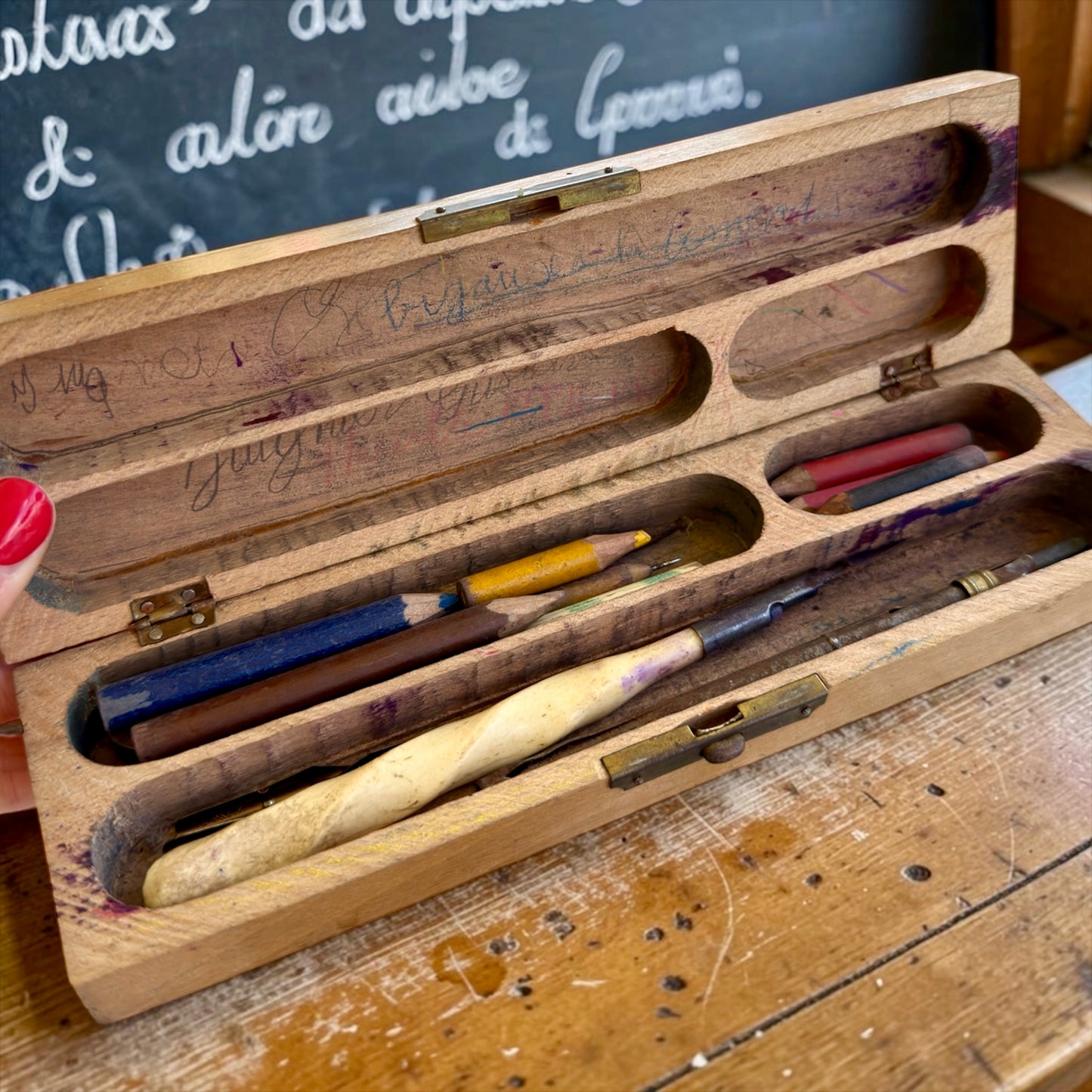 Antico plumier astuccio da scolaro i Gustave, primo ‘900 con utensili e porta pennino in osso