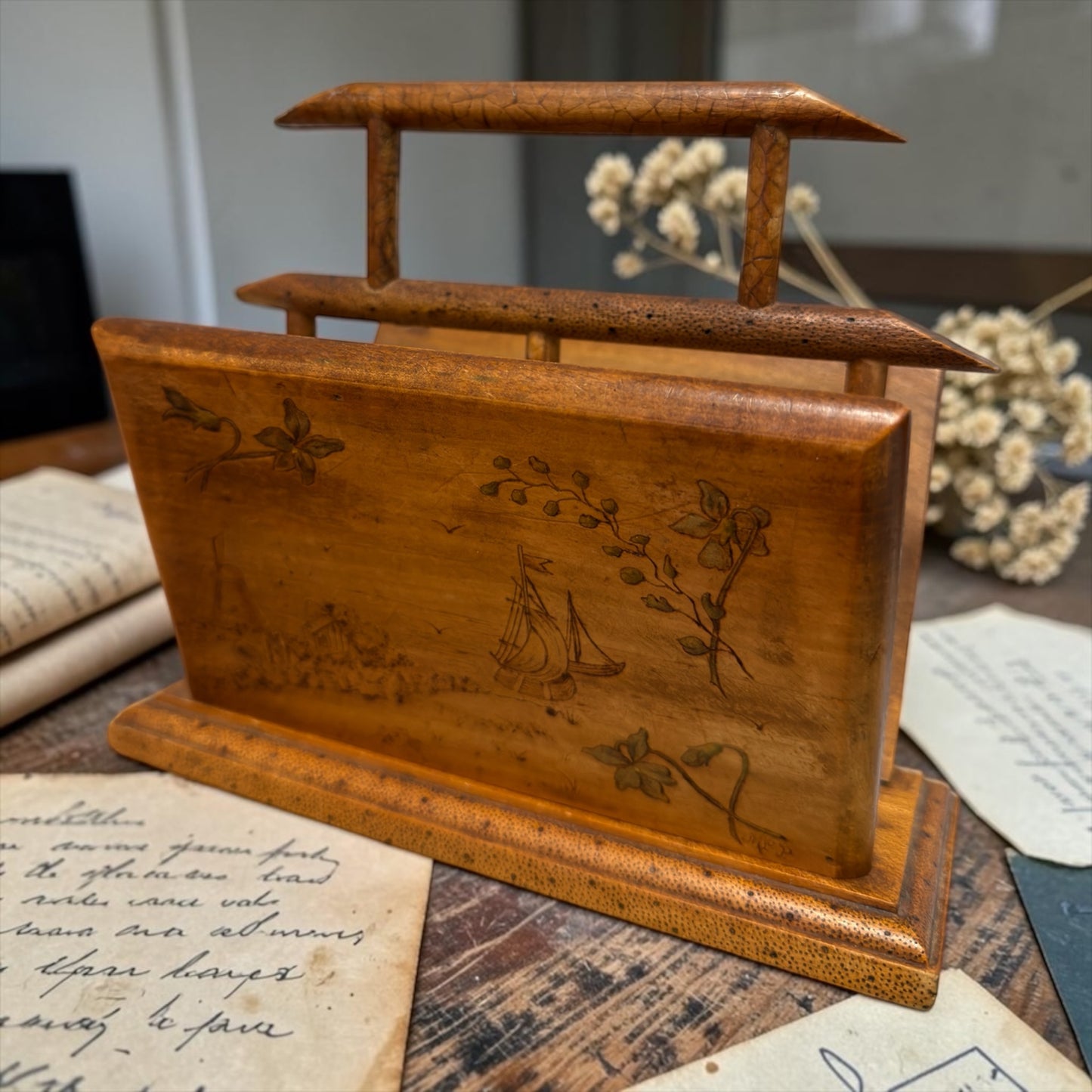 Antico porta lettere da scrittoio richiudibile, Liberty, monogramma M R
